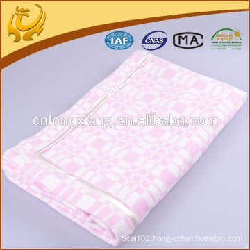 Wide Pink Jacquard Super Soft Warm Solid Color Long Size 100% Cotton Material Blanket For Bbay